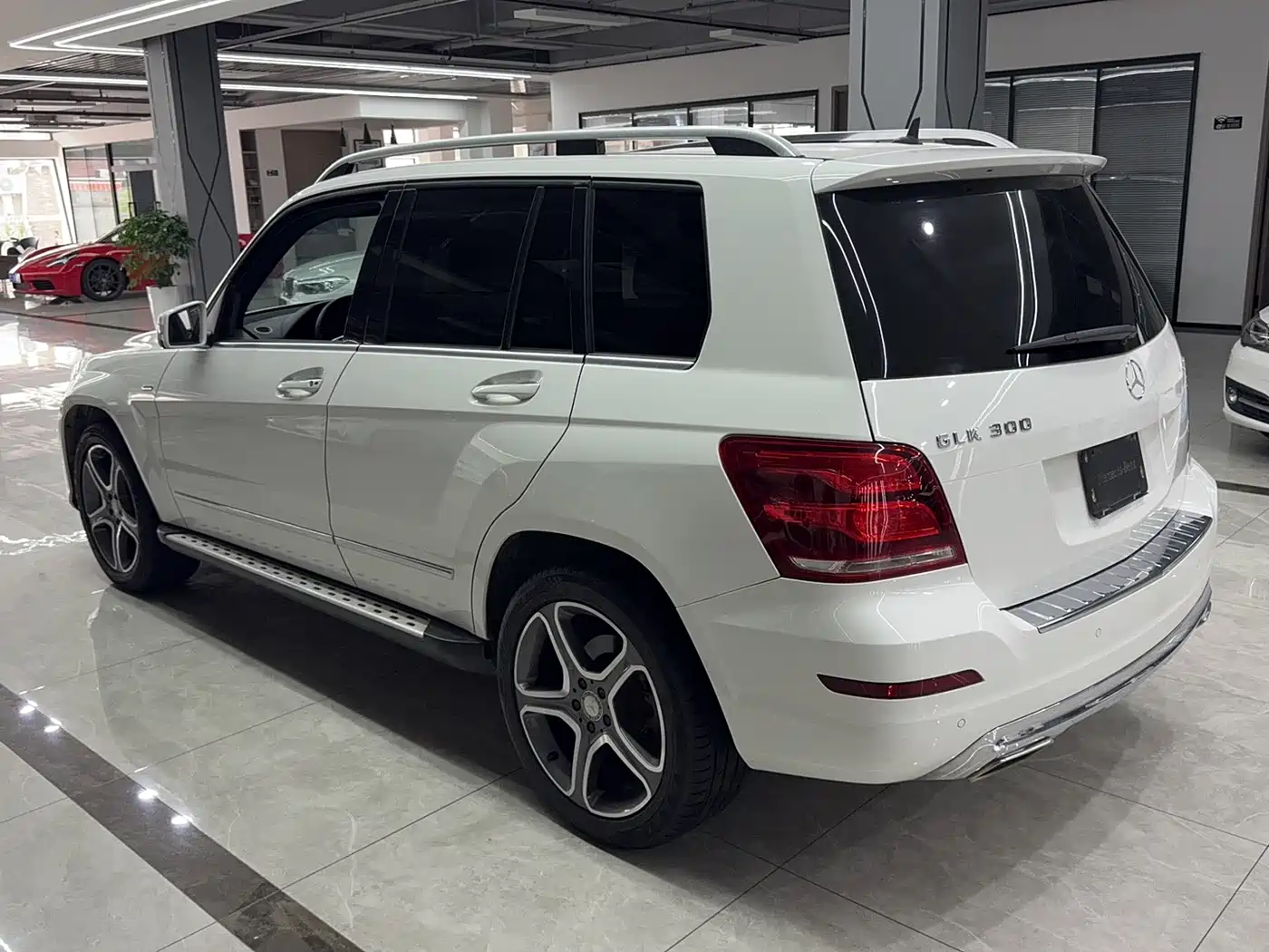 Mercedes-Benz GLK-Class 2015 GLK 300 4MATIC Fashion Ultimate Edition фото 9