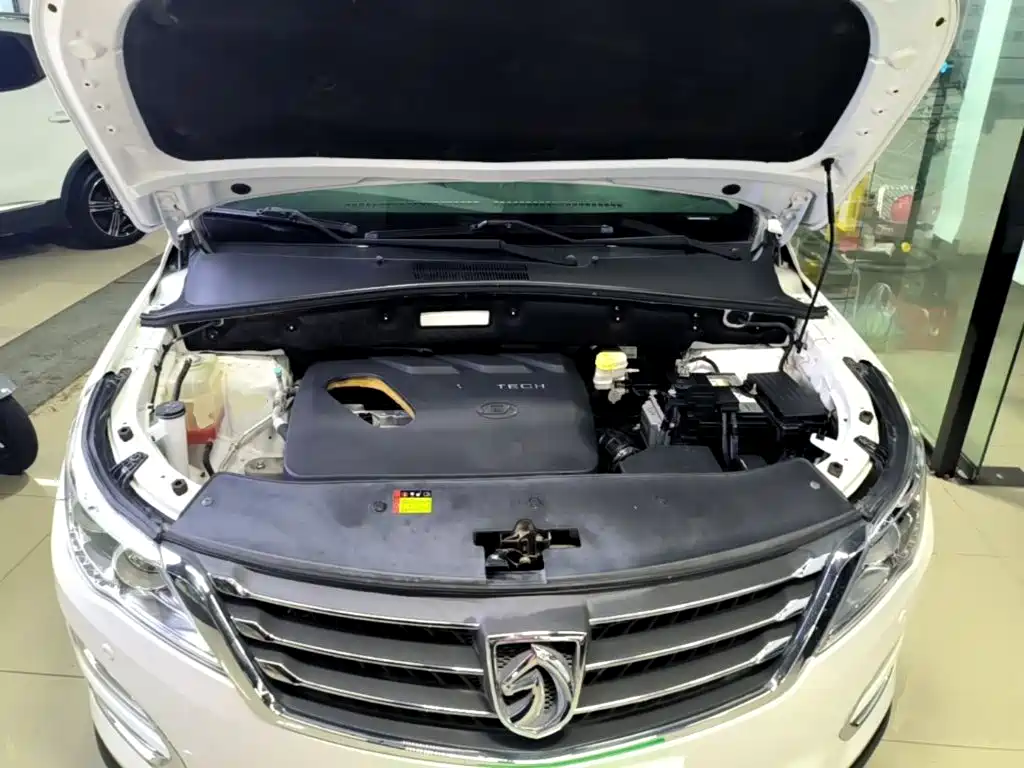 Baojun 560 2017 2016 1.8L iAMT Luxury
