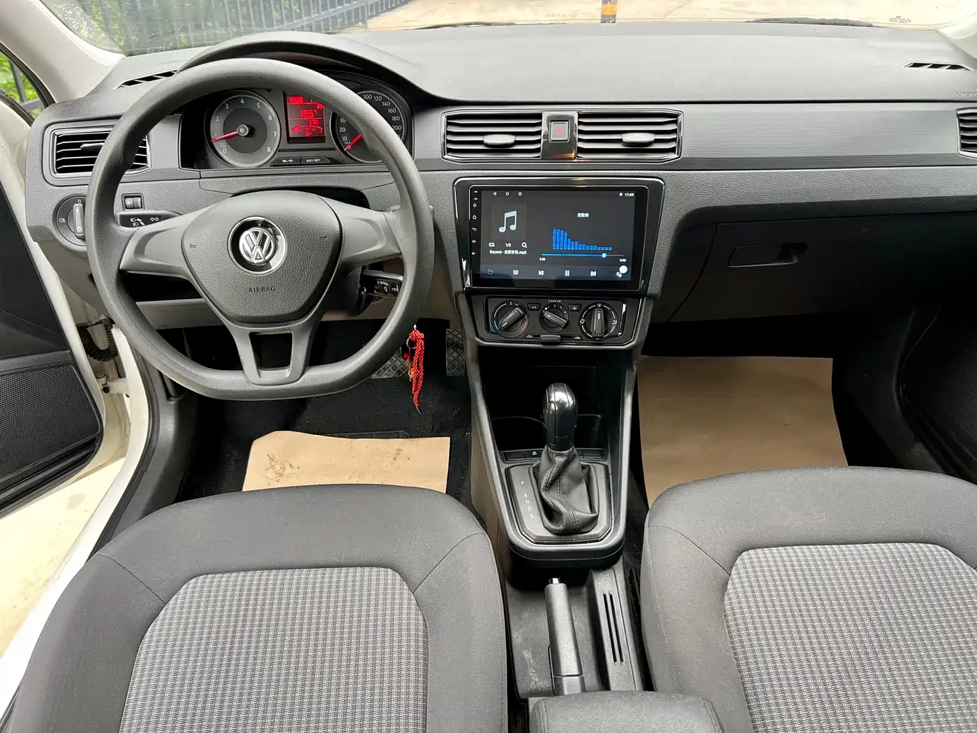 Volkswagen Santana 2019 1.5L Auto Trend Edition China V фото 7