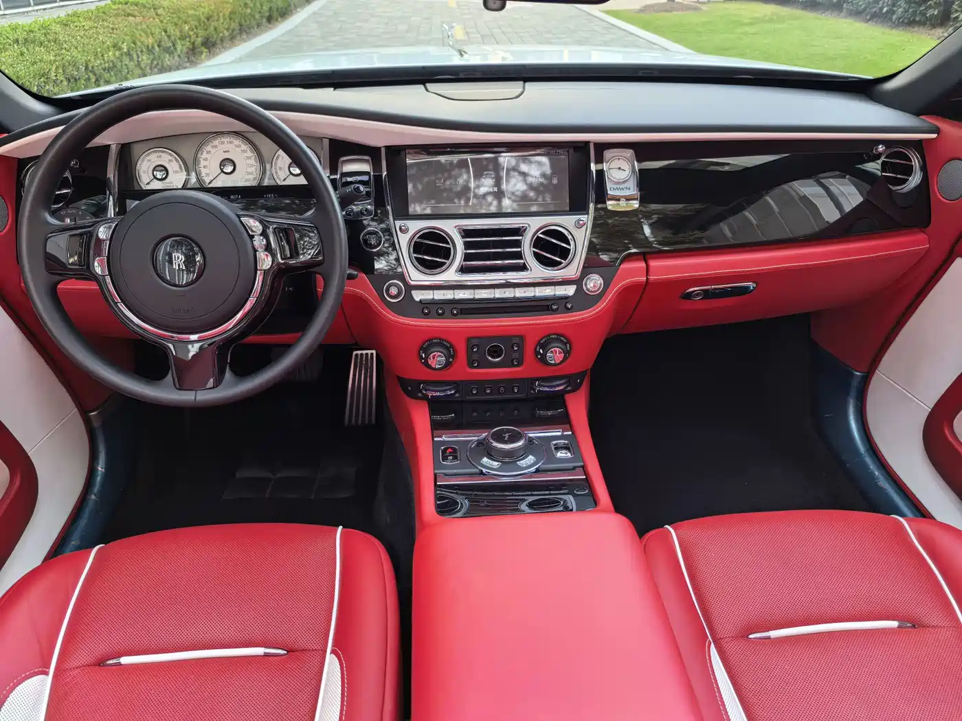 Rolls-Royce Dawn 2021 2018 6.6T Standard