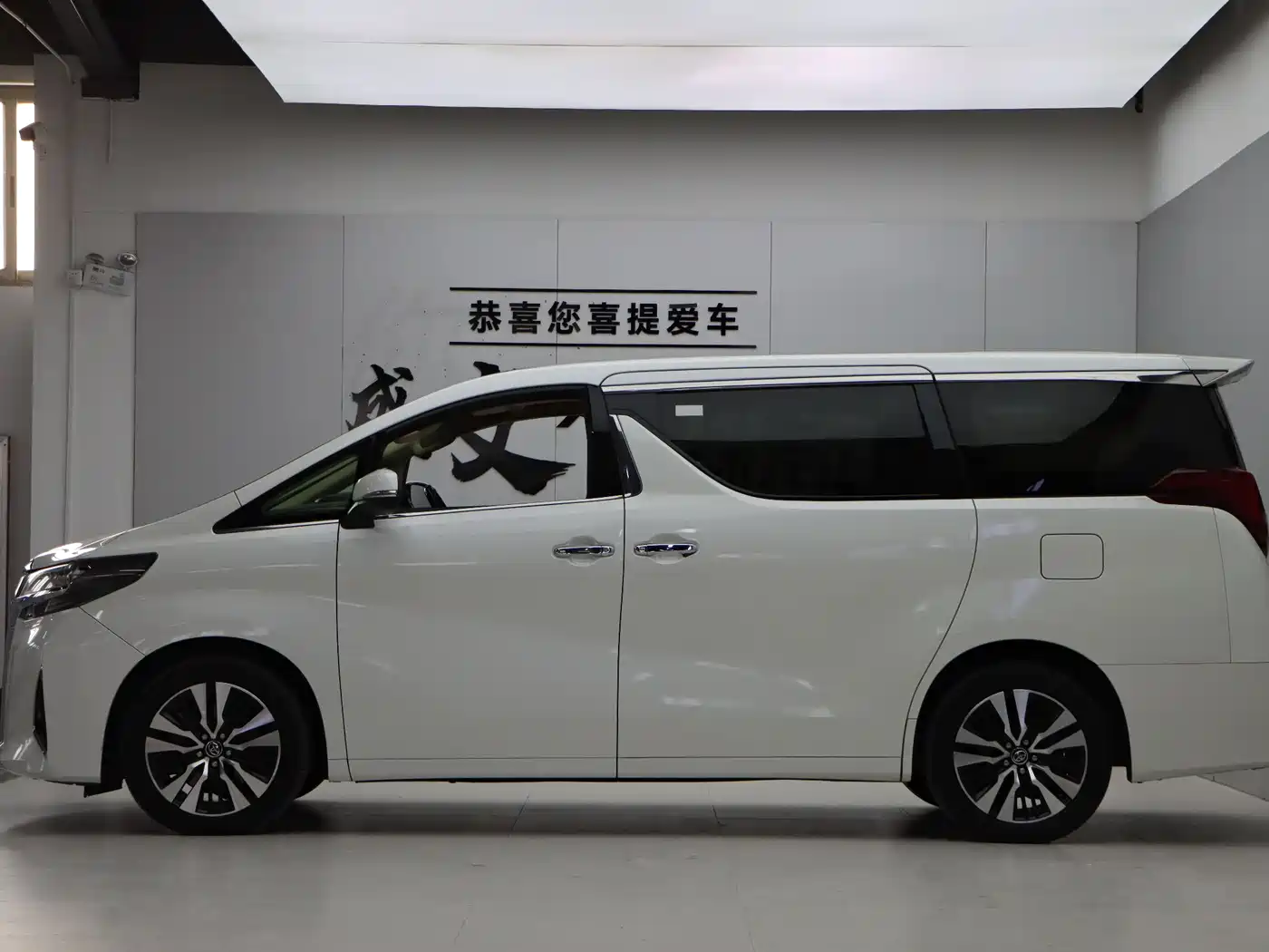 Toyota Alphard 2018 Facelift 3.5L Premium Edition фото 7
