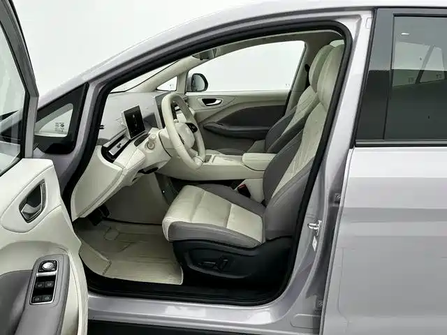 MG MG4 EV 2025 2025 Base Model