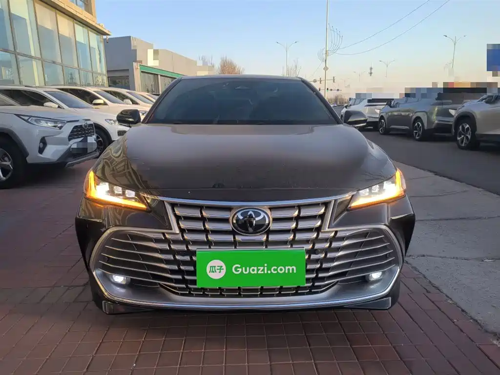 Toyota Avalon 2024 Hybrid 2.0L Luxury Edition фото 3