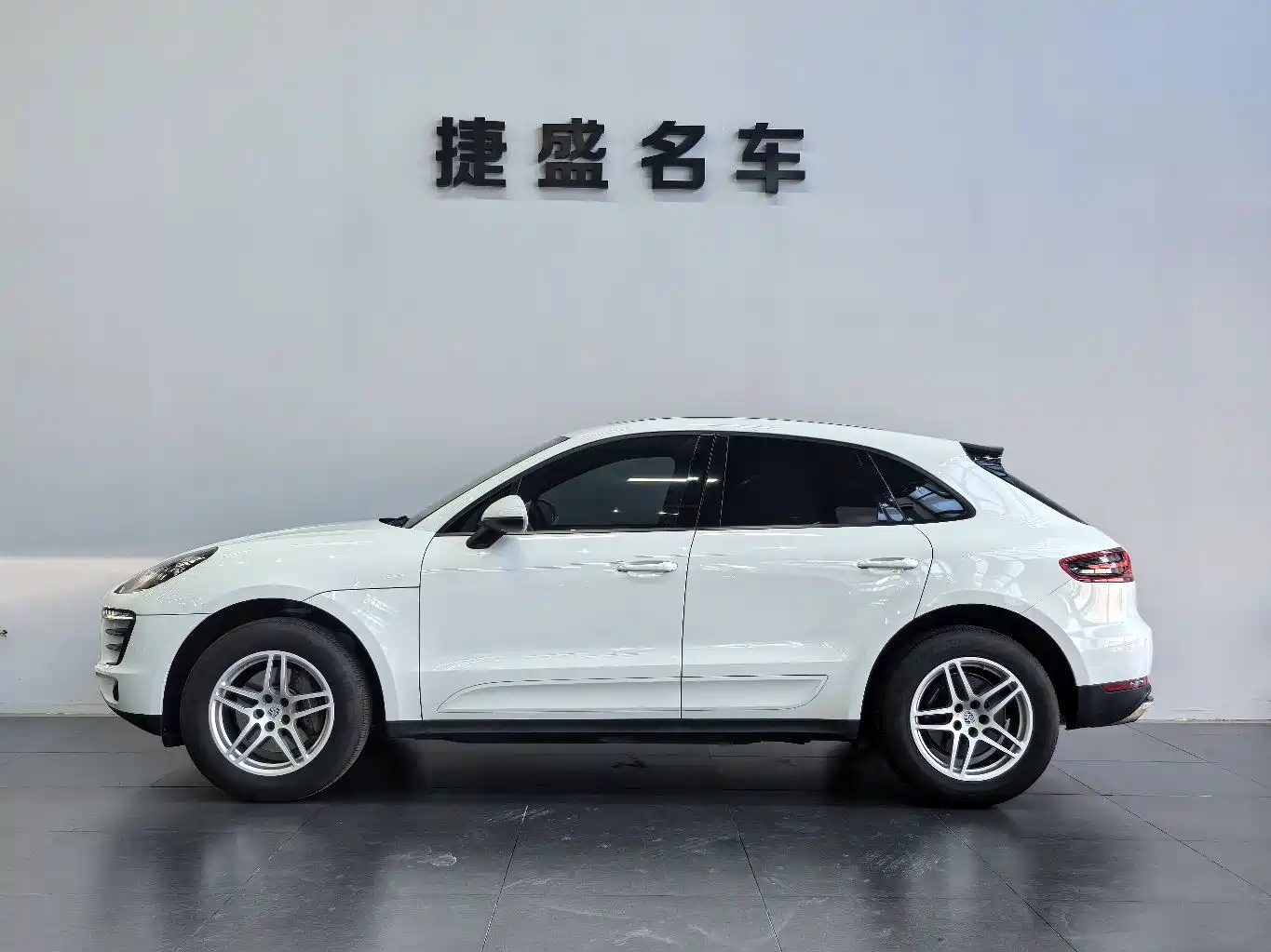 Porsche Macan 2017 Macan 2.0T фото 3