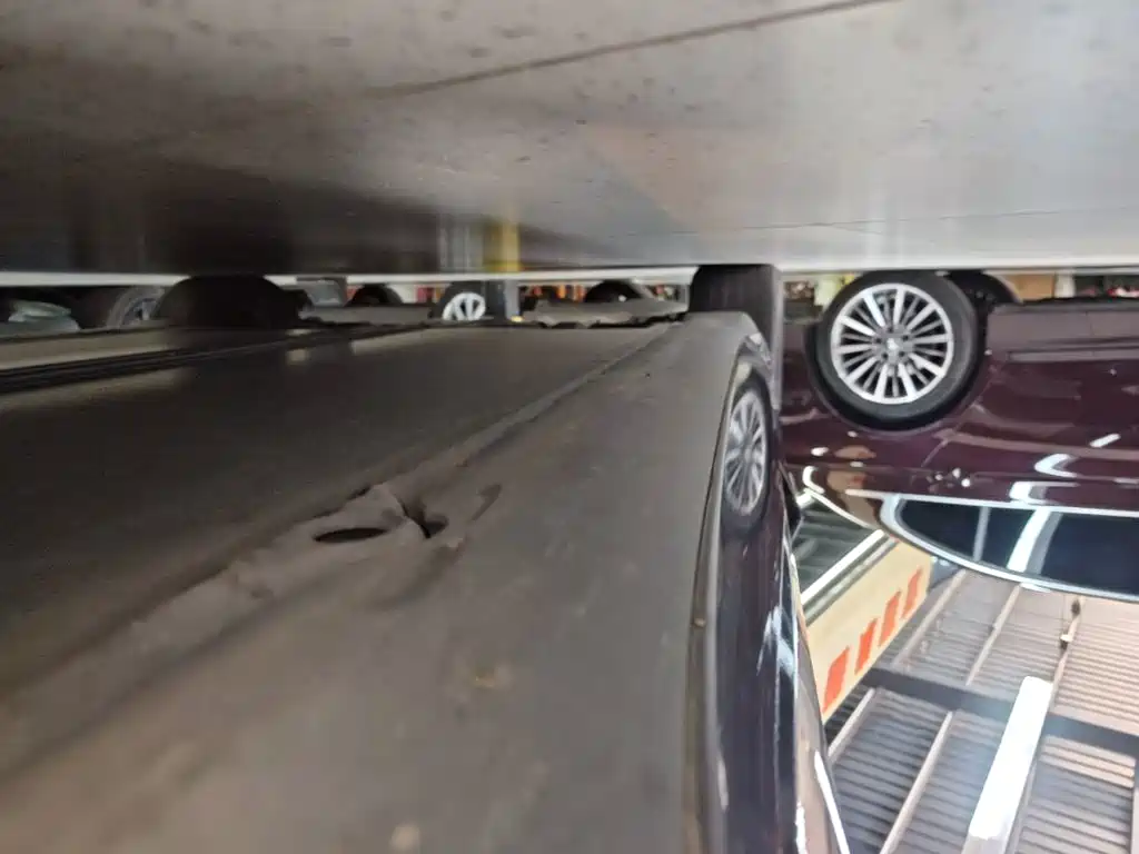 Фото 21 - Tesla Model 3