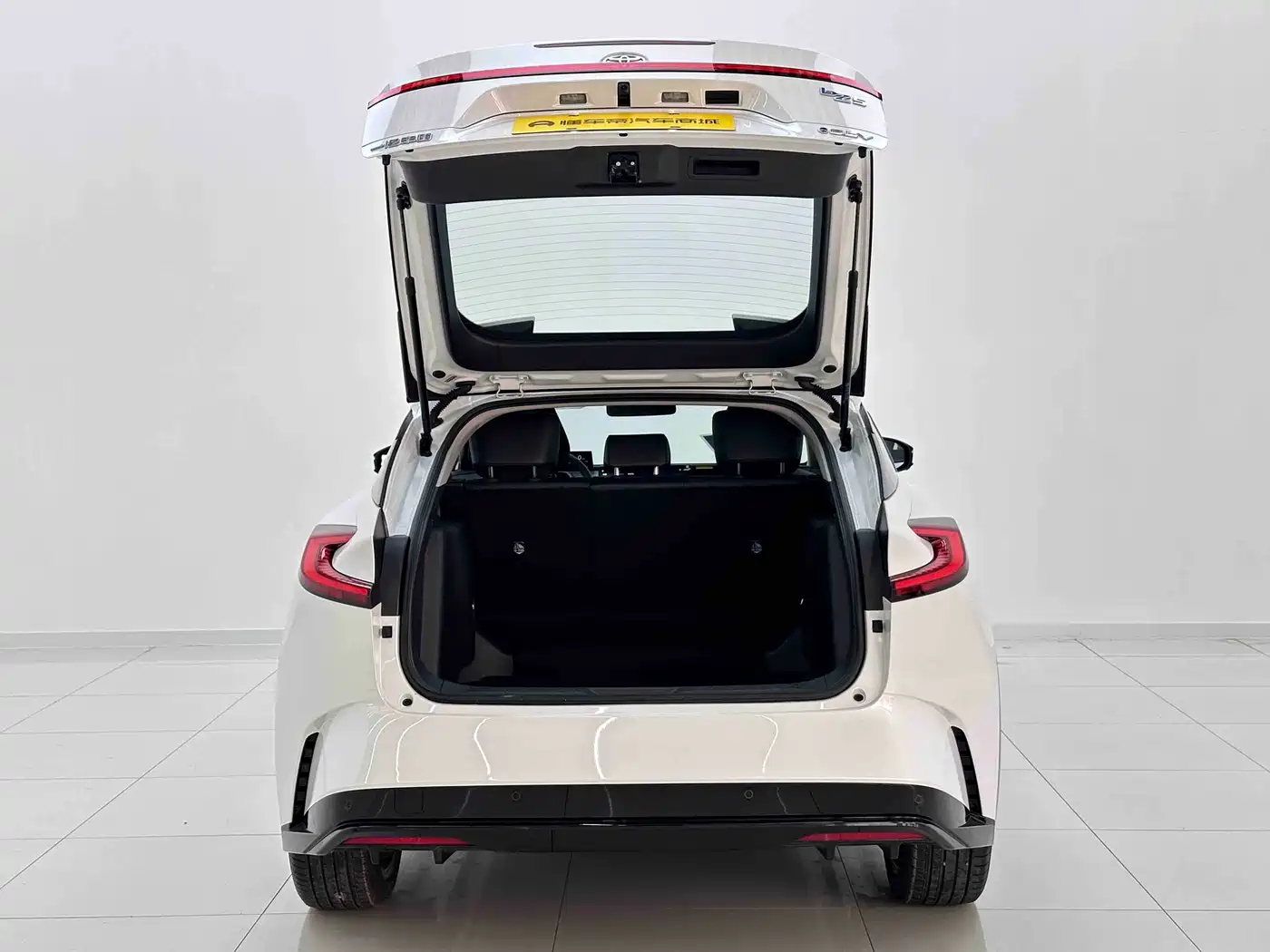 Toyota bZ5 2025 Model 550 PRO фото 9