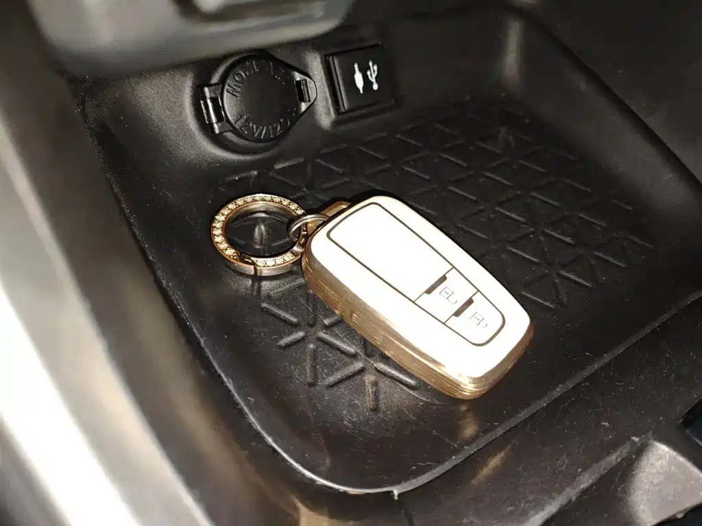 Toyota Wildlander 2022 2.0L CVT FWD Luxury PLUS Edition фото 17