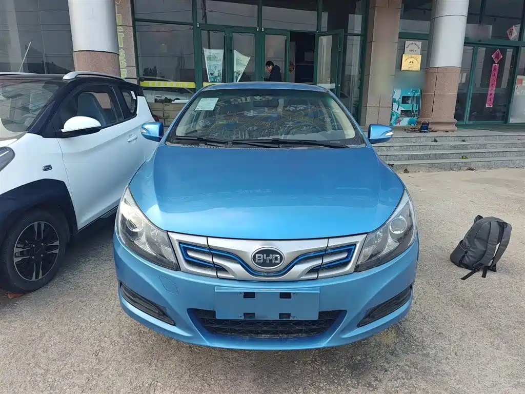 BYD e5 2018 Mobility Edition фото 3