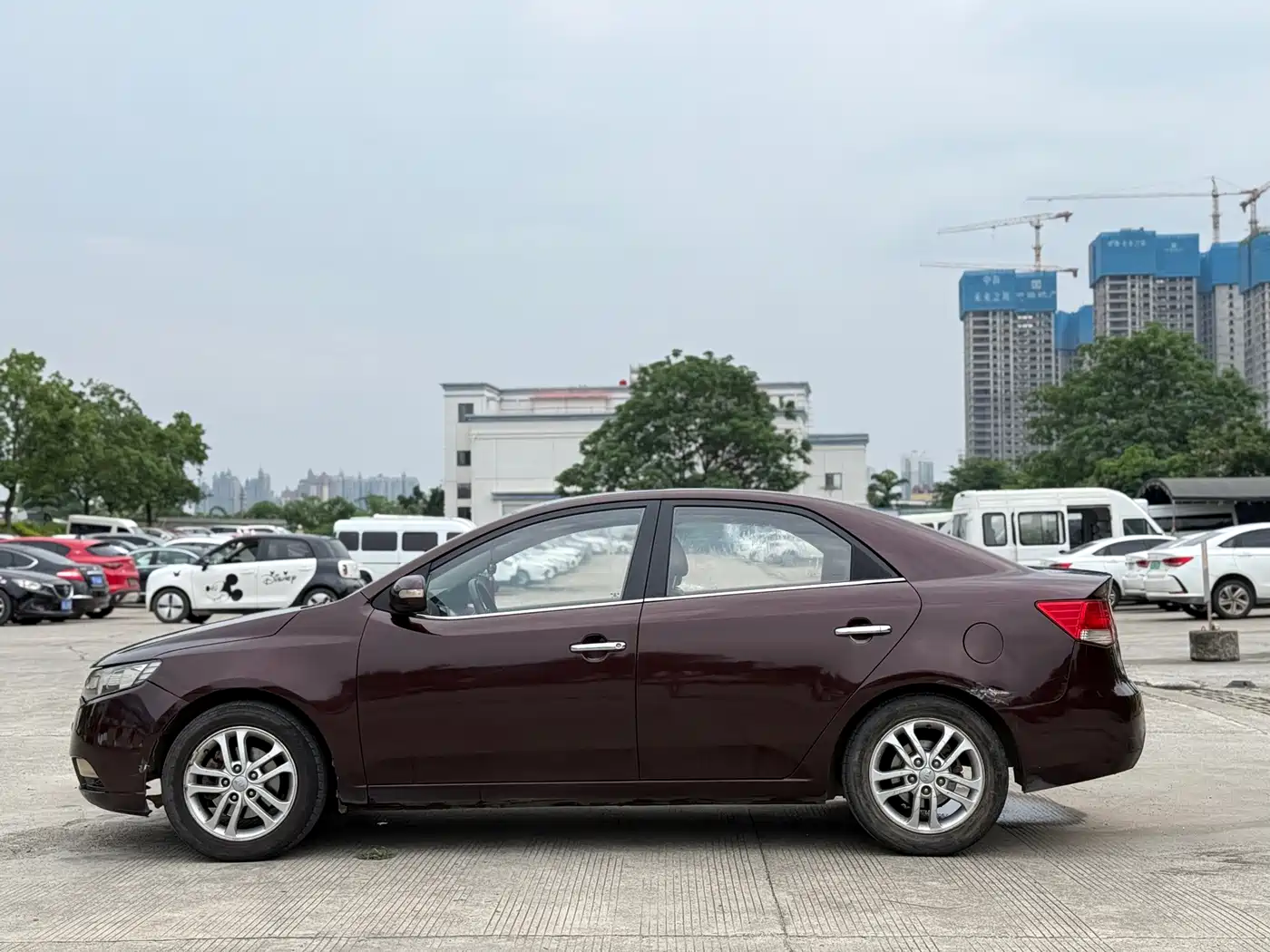Kia Forte 2012 1.6L AT GLS Commemorative Edition фото 5
