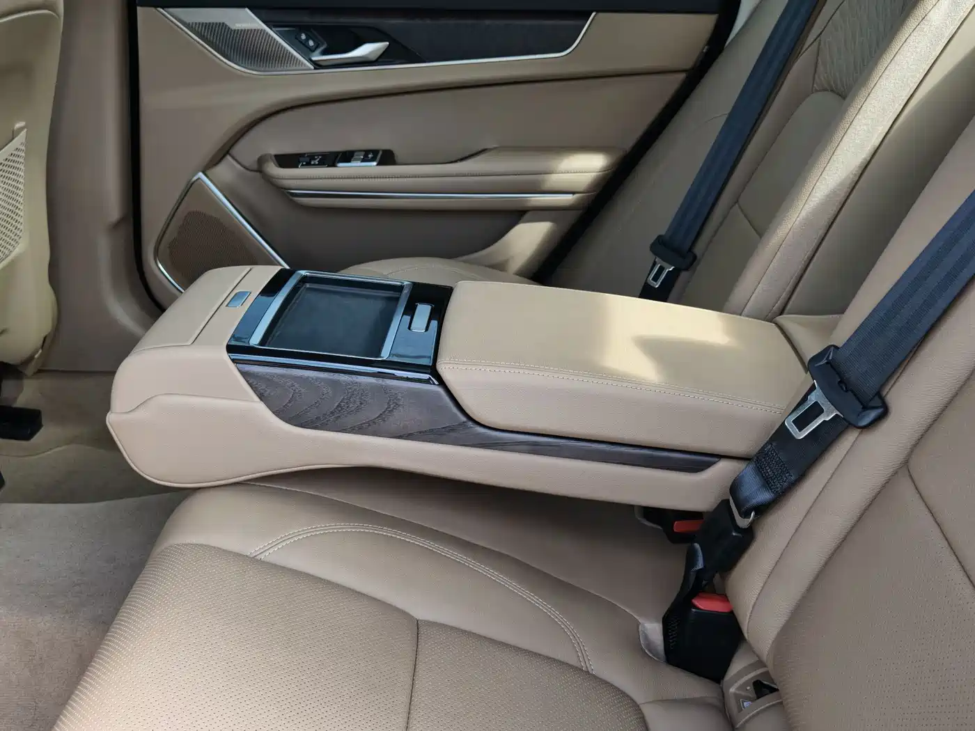 Jaguar XFL 2025 2025 2.0T P250 FWD Luxury Edition