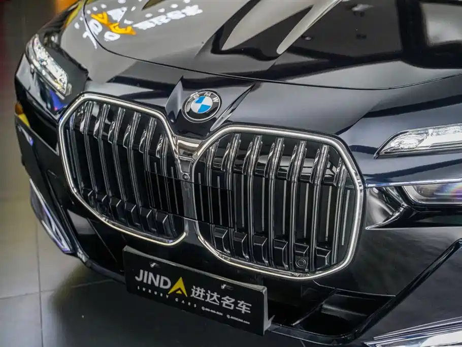 BMW 7 Series 2023 Model 740Li Premium Luxury Package фото 5