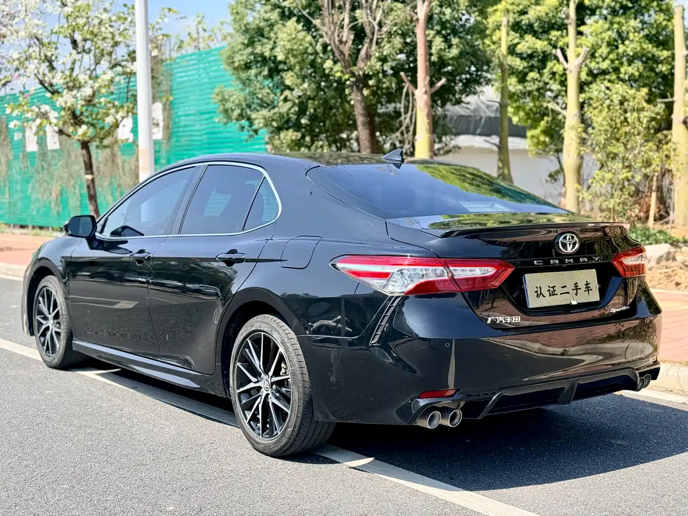 TOYOTA CAMRY