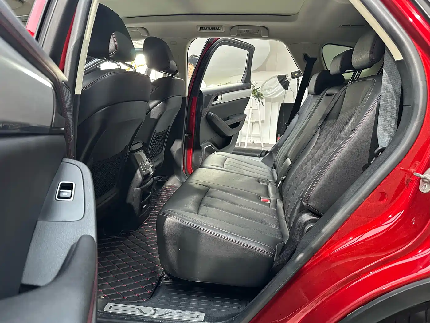 BYD Tang New Energy 2018 DM 2.0T AWD Smart Connection Enjoy Edition 7-Seater China V фото 10