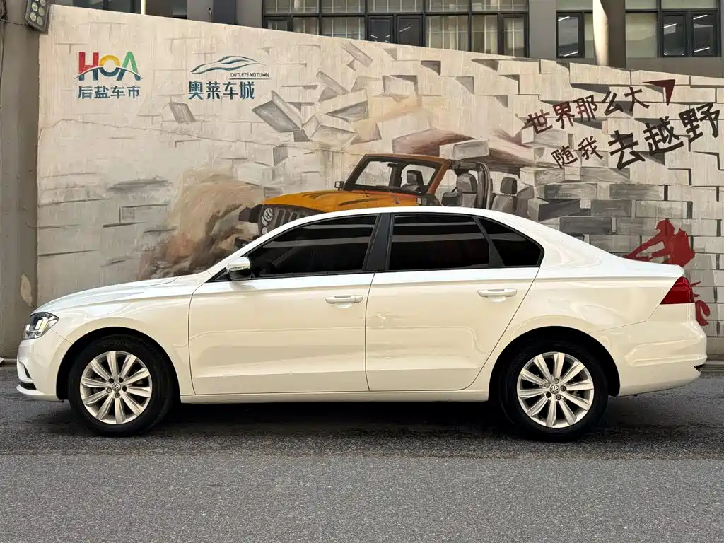 Volkswagen Bora 2019 Facelift 1.5L Automatic Fashion China VI фото 3