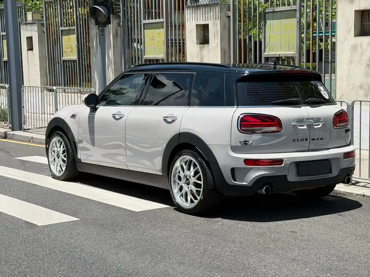 MINI CLUBMAN 2016 2.0T COOPER S Geek Edition фото 3