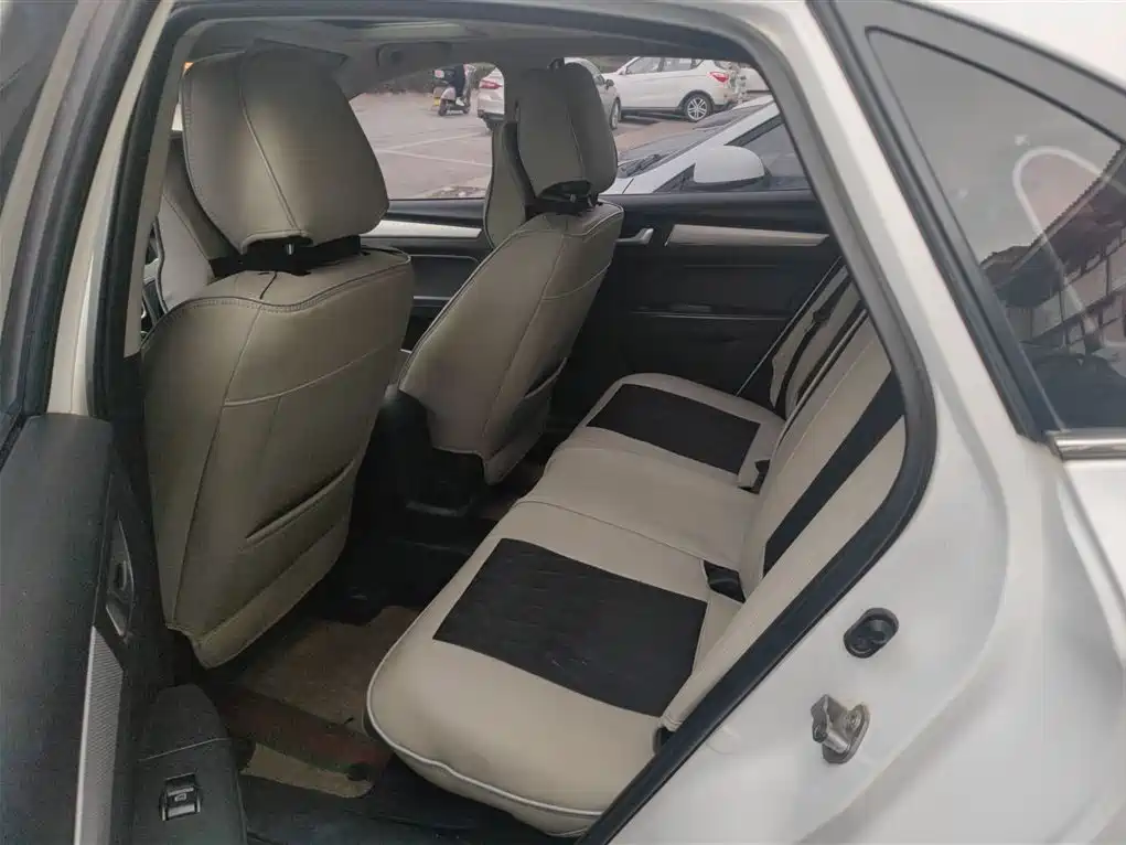 Besturn B30 2018 2017 1.6L Manual Luxury