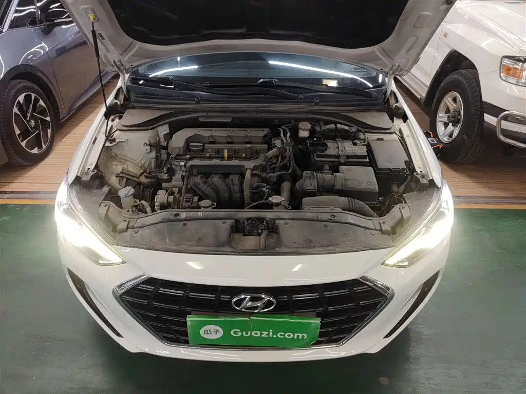 Hyundai Elantra 2020 1.5L CVT Smart Style·Elite фото 16
