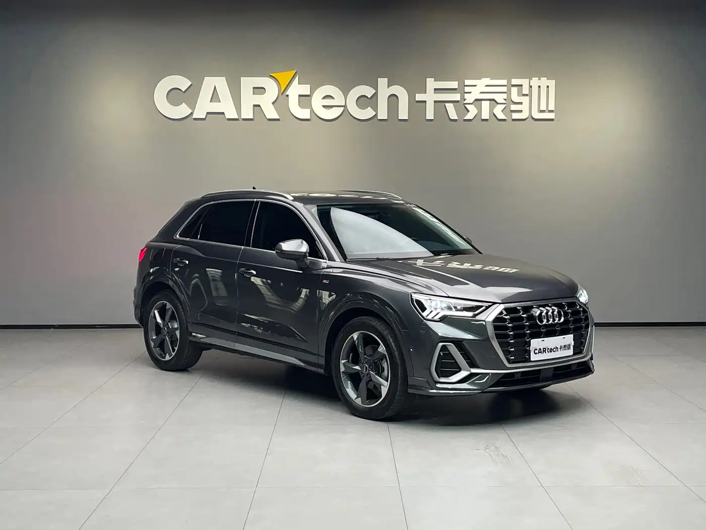 Audi Q3 2023 35 TFSI Fashion Dynamic Model (1.5T) фото 3