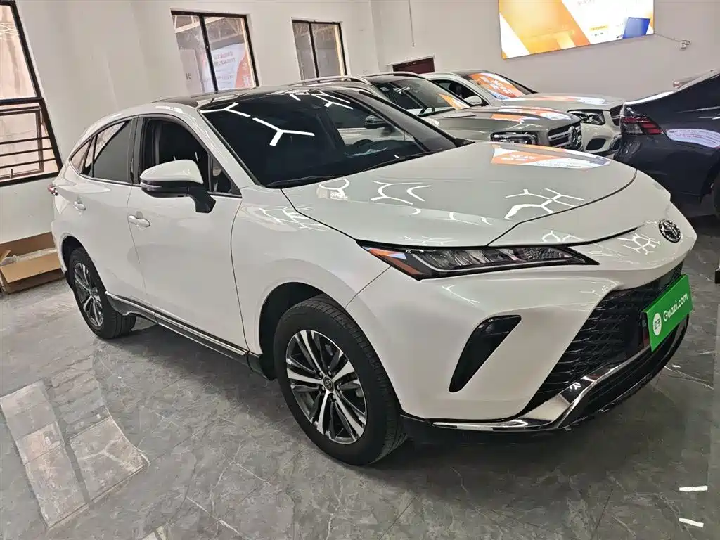 Toyota Venza 2023 2.0L CVT FWD Luxury фото 4