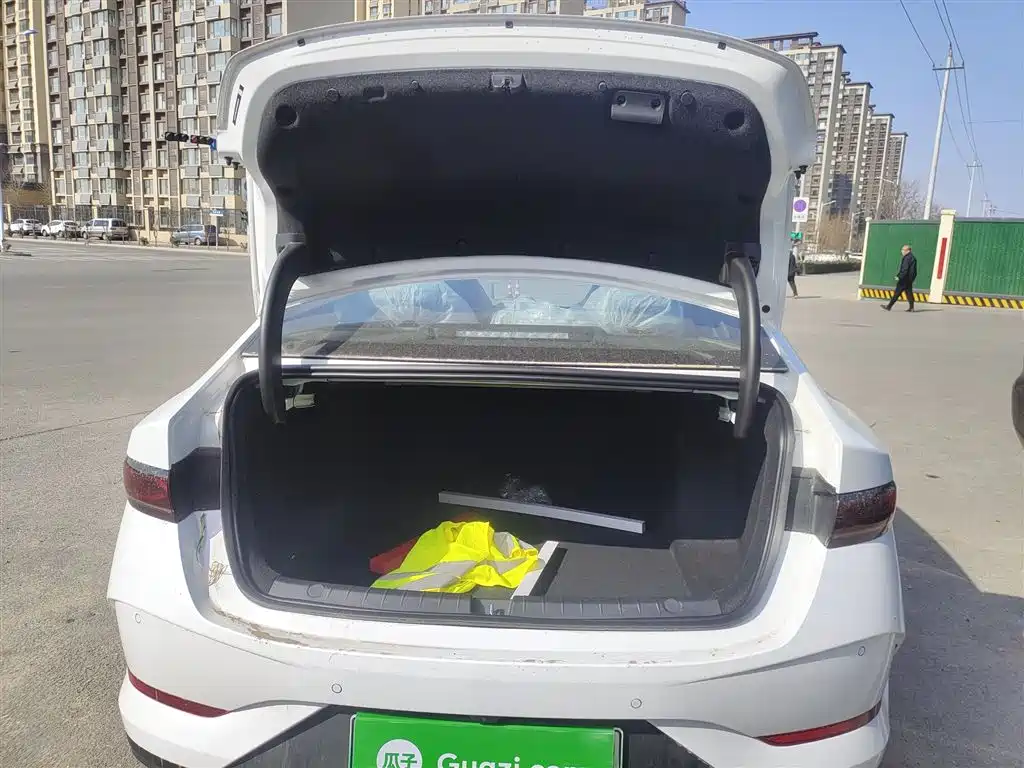 BYD Qin PLUS 2025 DM-i Smart Drive 55KM Leader фото 22