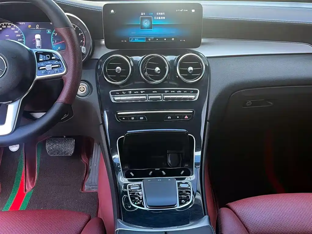 Mercedes-Benz GLC Coupe 2022 Facelift GLC 260 4MATIC Coupe SUV фото 12