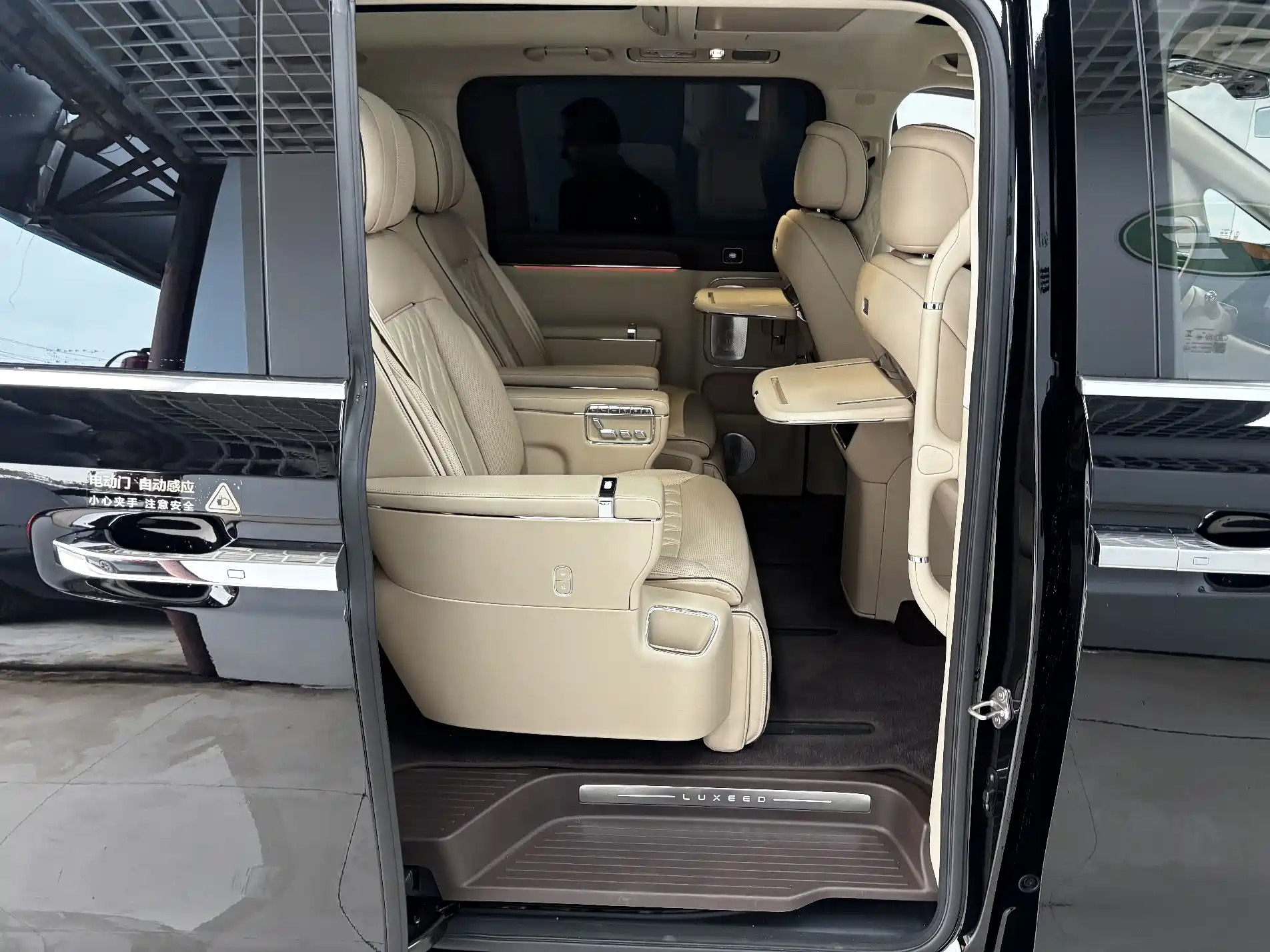 Фото 21 - Zhijie Zunjie MPV