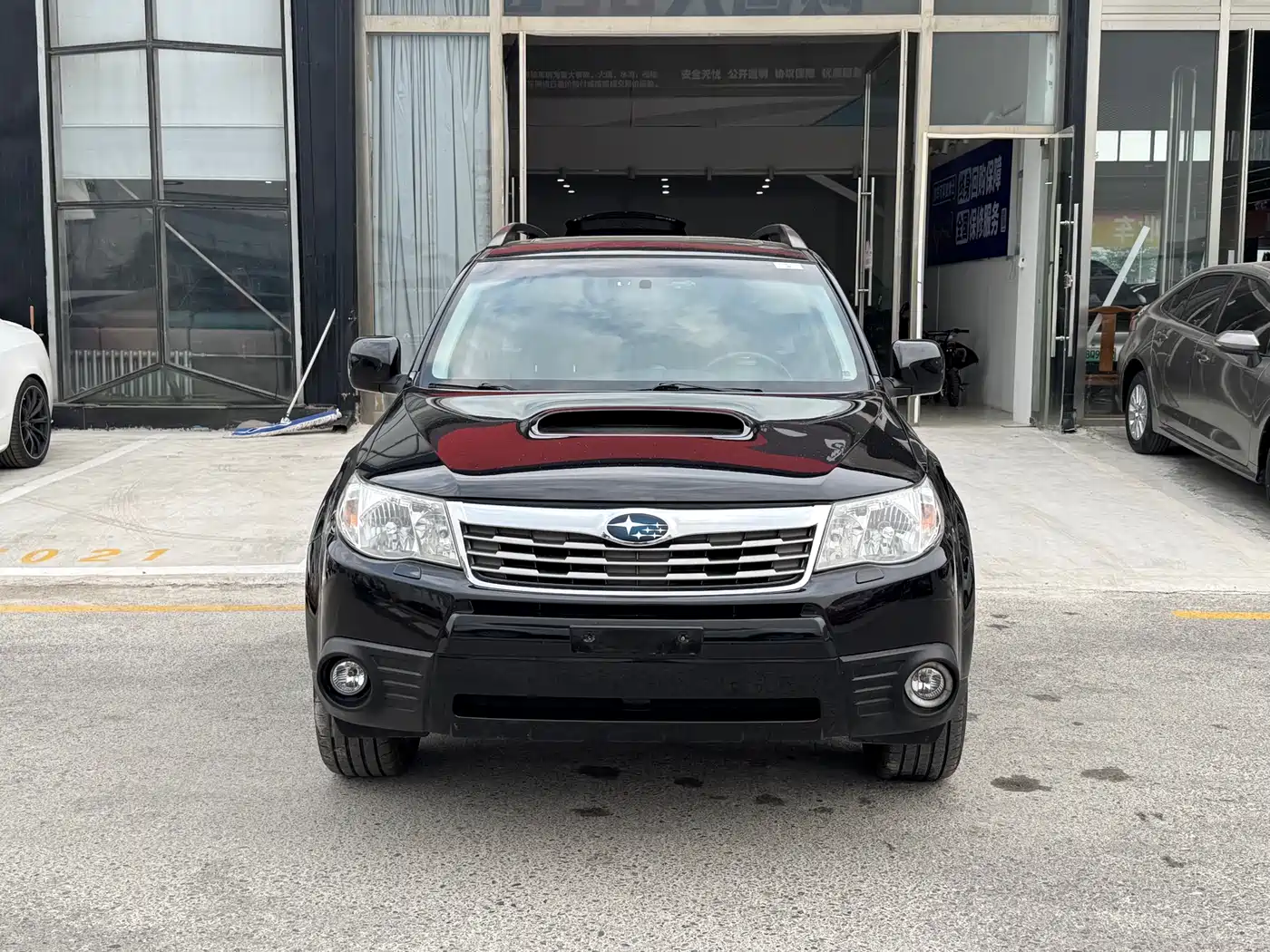 Subaru Forester 2010 2.5XT Automatic Luxury Edition фото 2