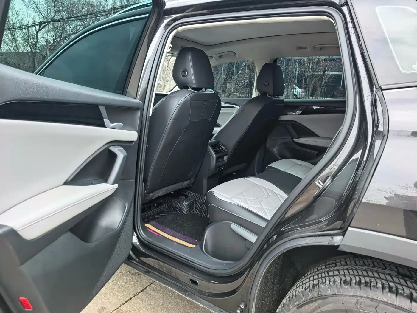 Volkswagen Tayron 2025 Tayron L 300TSI 2WD Elite фото 5
