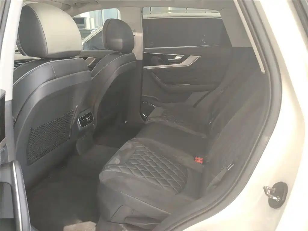 Hongqi HS5 2019 2.0T Smart Connect Enjoy 4WD Edition фото 8