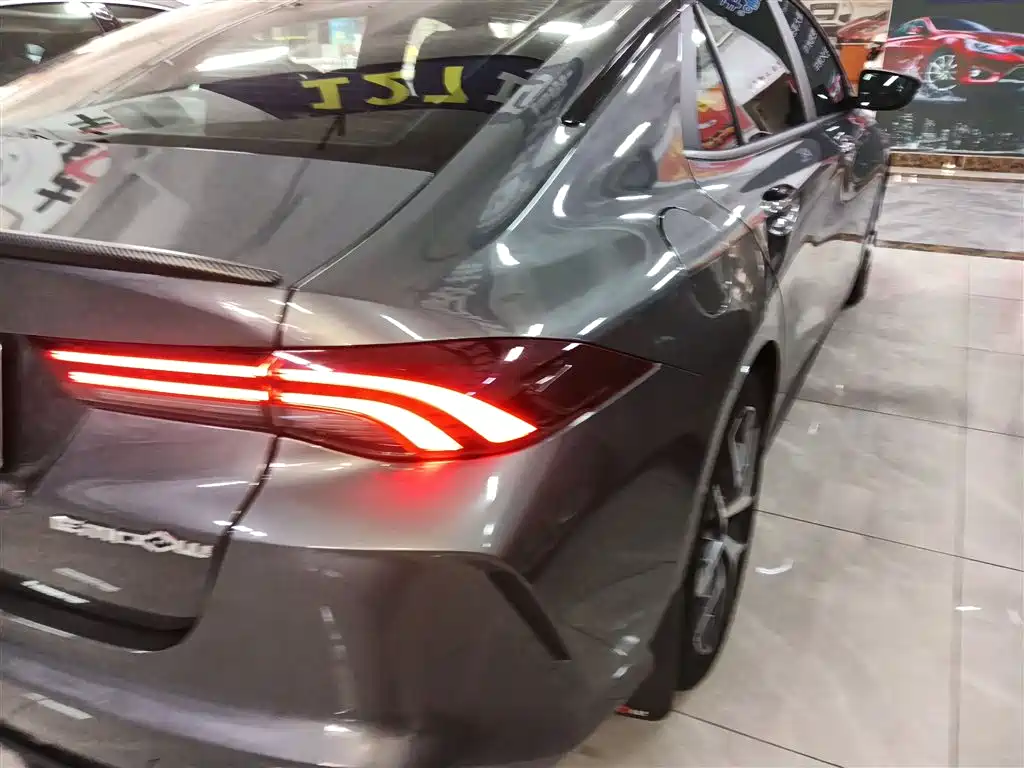 GAC Trumpchi Trumpchi Emkoo 2021 270T DCT J16 Edition фото 8
