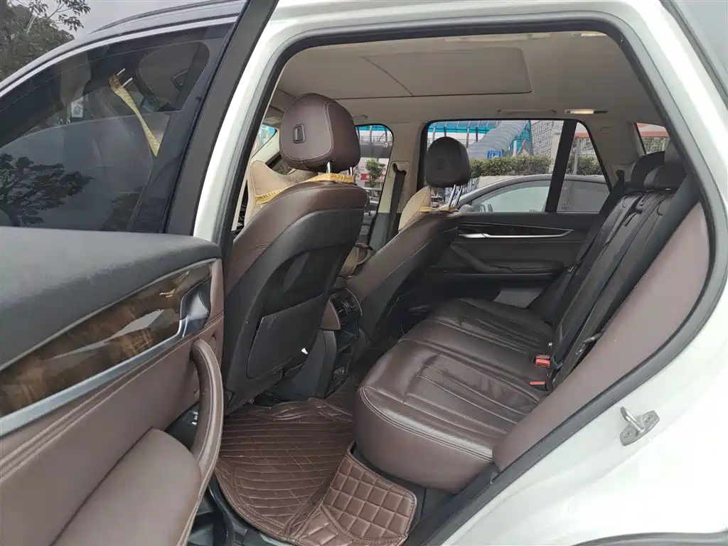 BMW X5 (Import) 2018 xDrive28i фото 10
