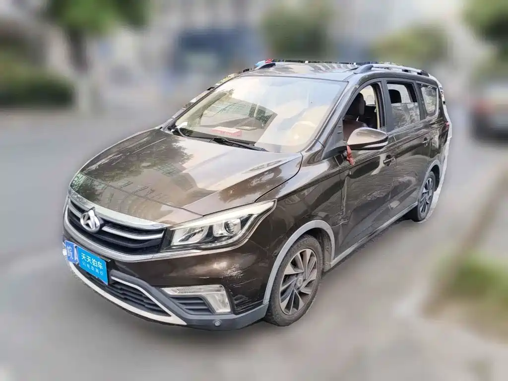 Changan Oshan Changan Oushang A800 2017 2017 Model 1.6L Manual Luxury