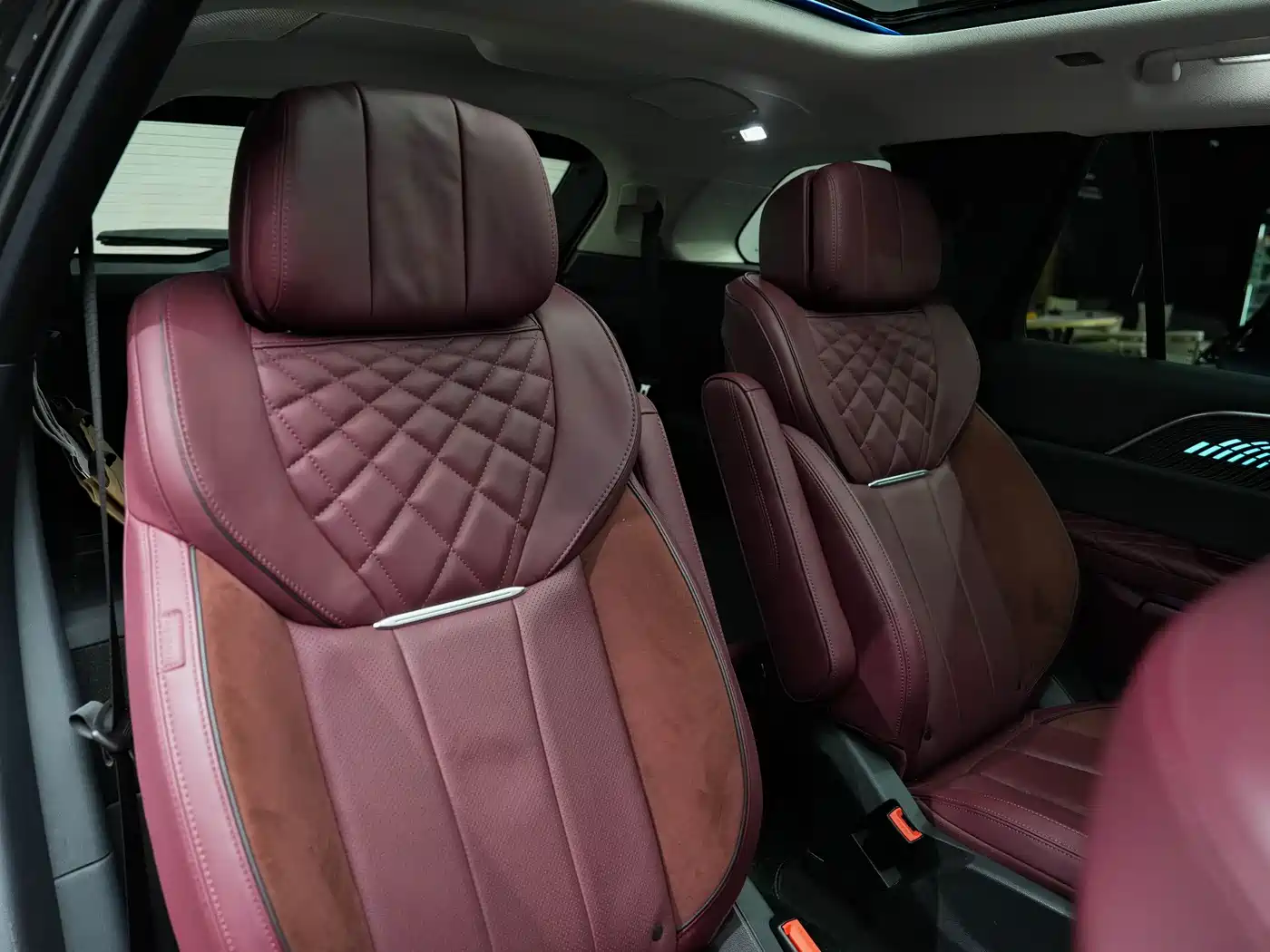 Hongqi E-HS9 2021 460km Flagship Comfort 6-seater фото 35