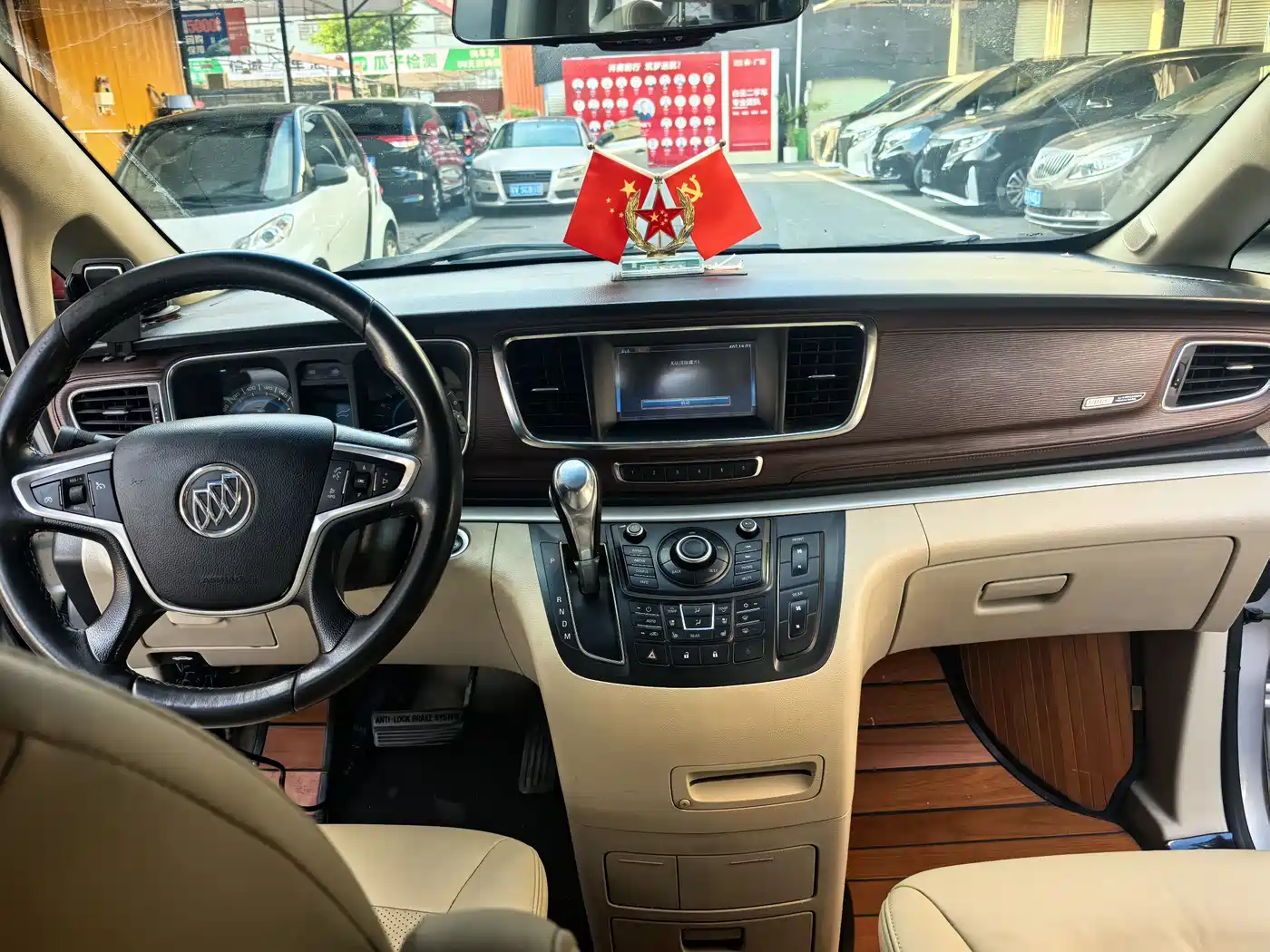 Buick GL8 2014 3.0L XT Luxury Business Flagship фото 10