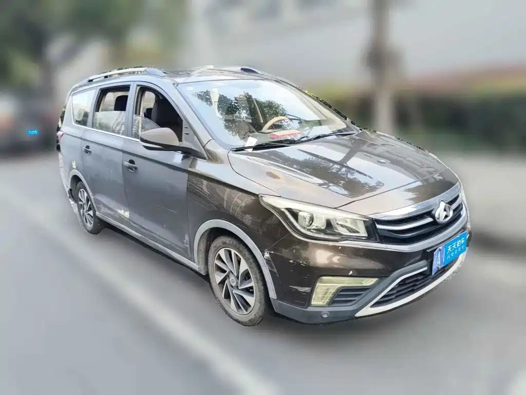 Changan Oshan Changan Oushang A800 2017 2017 Model 1.6L Manual Luxury