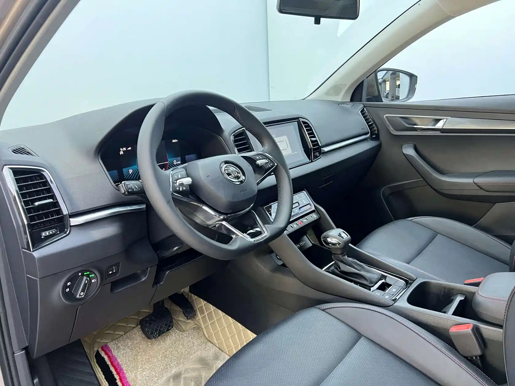 صورة 8 - Škoda Karoq