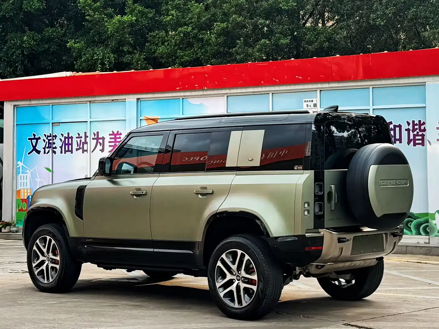 Land Rover Defender 2022 110 P400 X фото 11
