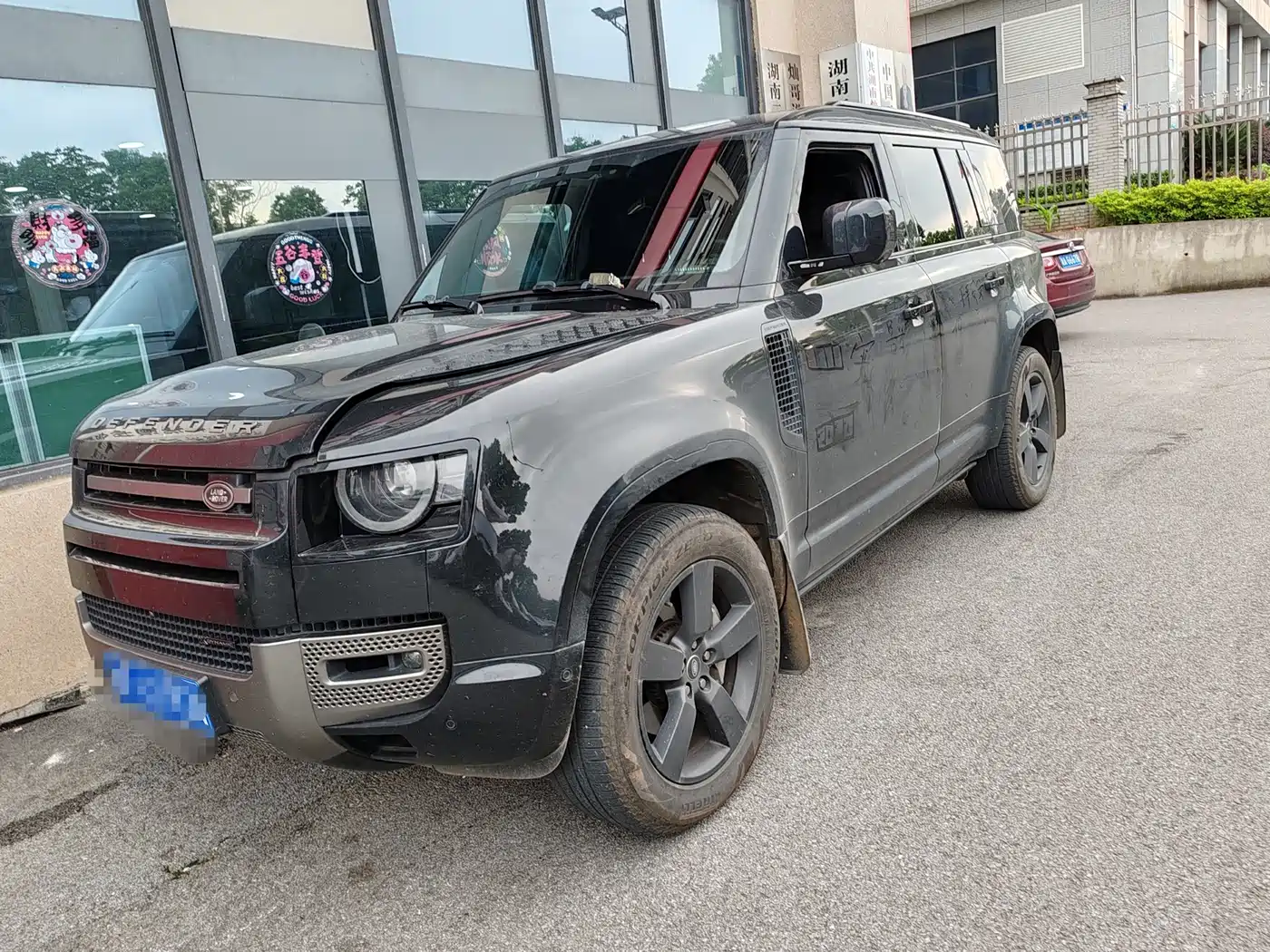 Land Rover Defender 2023 Model 110 3.0T P400 X-DYNAMIC HSE