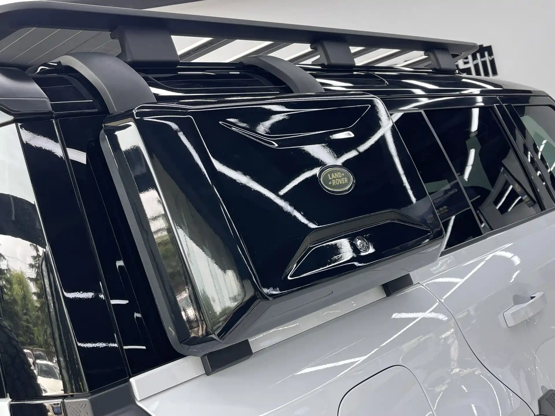 Photo 26 - Land Rover Defender