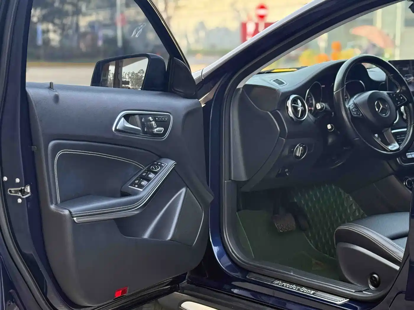 Mercedes-Benz GLA 2018 GLA 200 Fashion фото 16