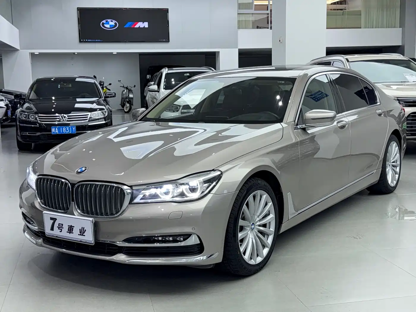 BMW 7 Series 2016 740Li Leading Edition