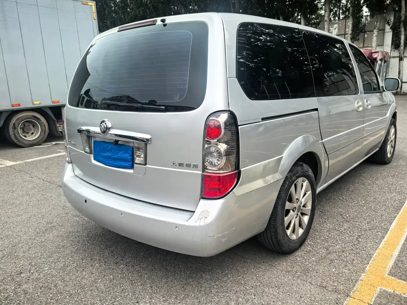 Buick GL8 2011 2.4L LT Executive Edition фото 4