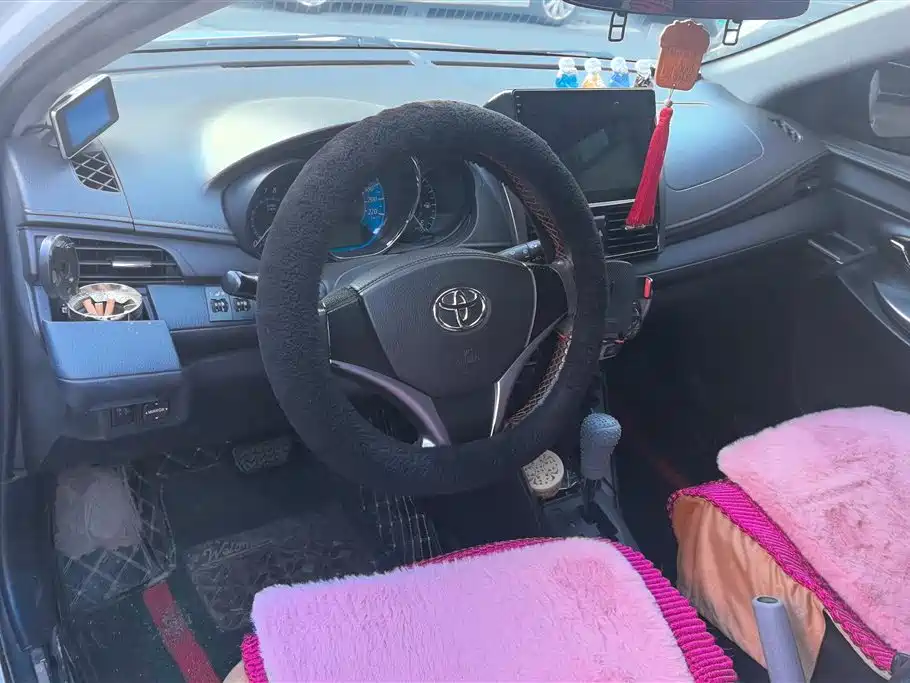 Toyota YARiS L Zhi Xuan 2015 1.5E Auto Charming Edition фото 11