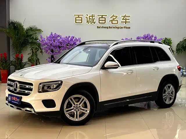MERCEDES-BENZ GLB