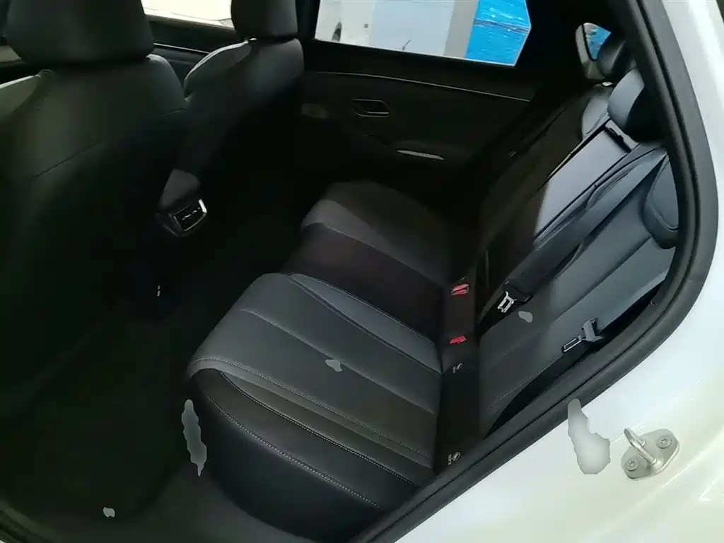 BYD Qin L 2025 DM-i Smart Drive Edition 120KM Surpassing фото 17