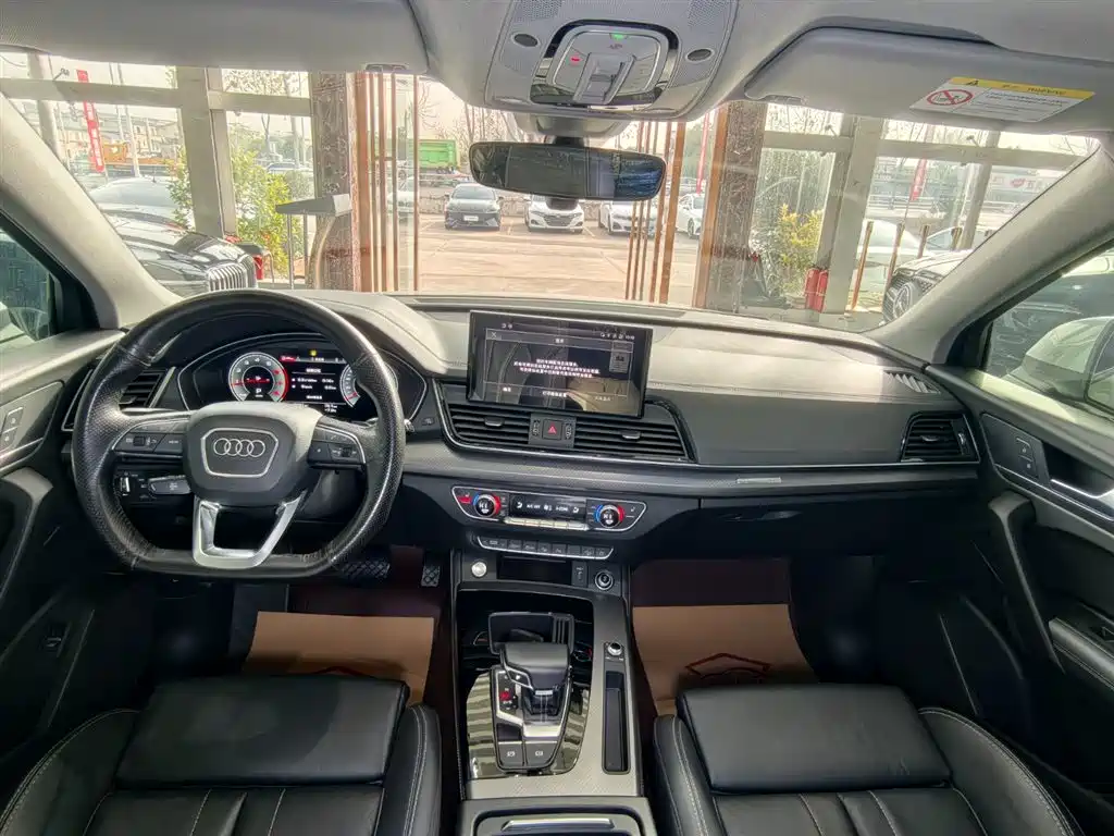 Audi Q5L 2023 40T Luxury Dynamic фото 14