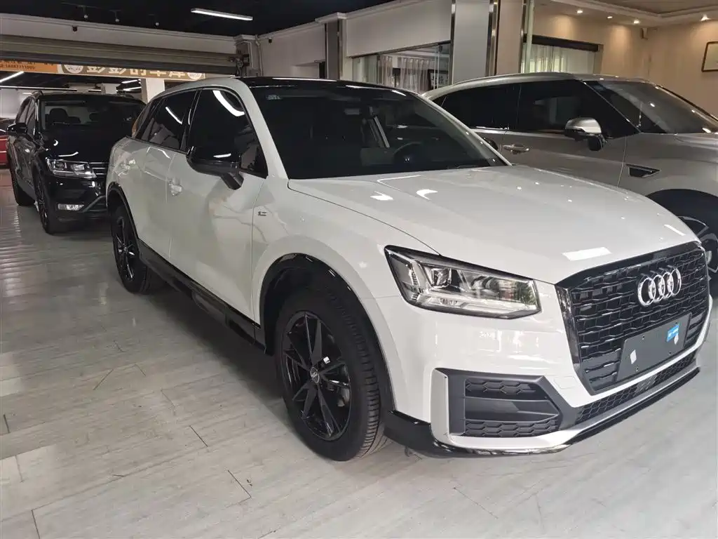 Audi Q2L 2018 35 TFSI Launch Exclusive Edition China VI фото 7