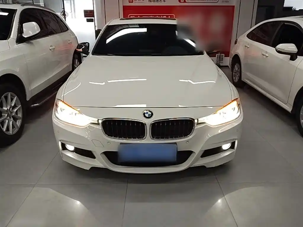 BMW 3 Series 2017 320i M Sport фото 3