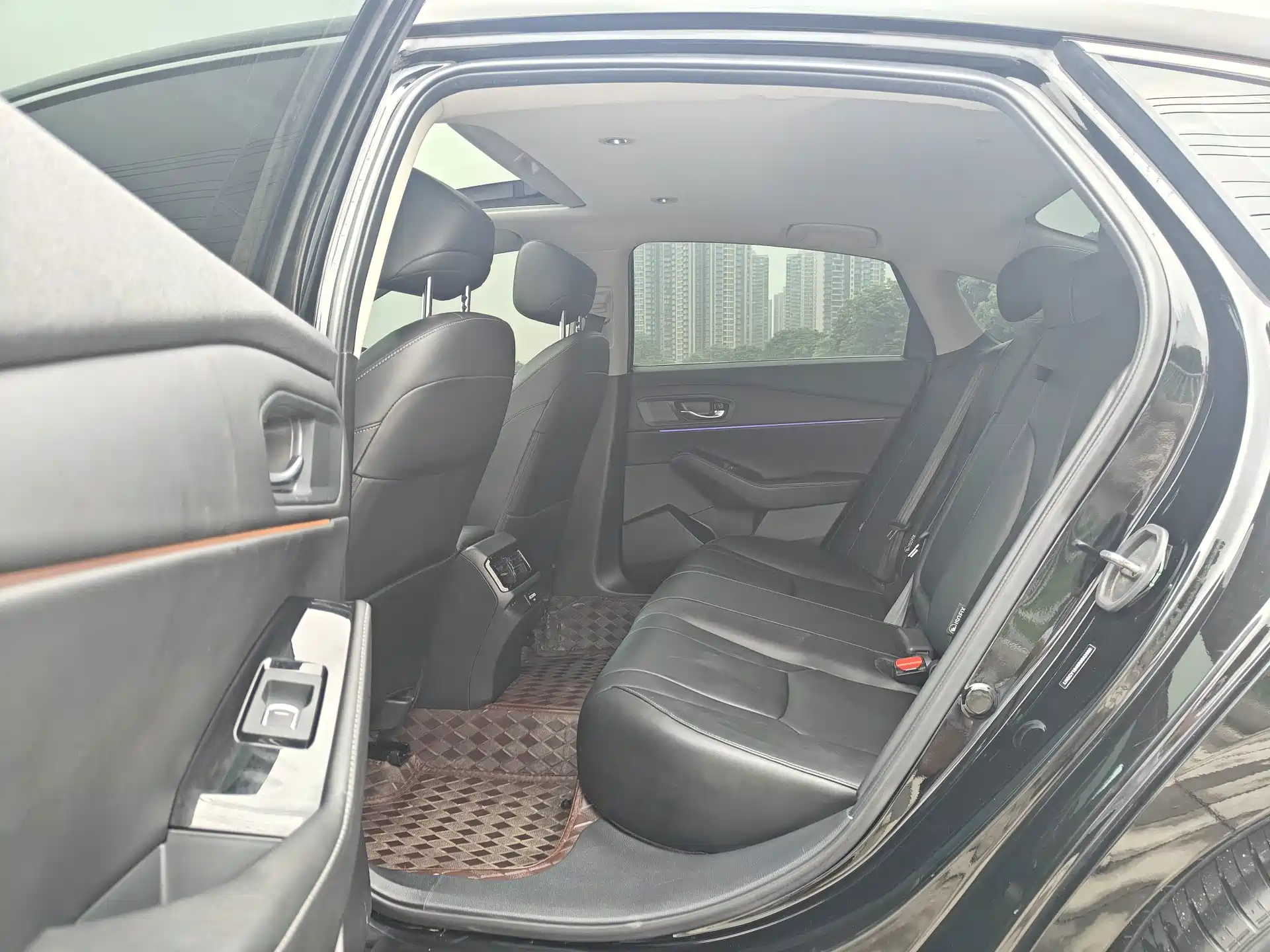صورة 9 - Honda Accord