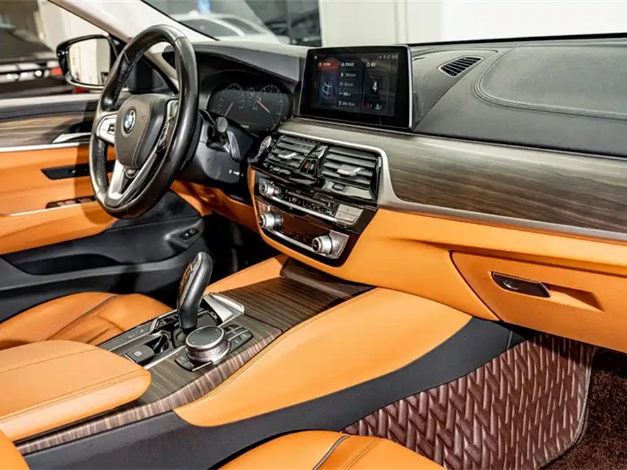 BMW 6 Series GT 2019 630i Luxury Design Package фото 18